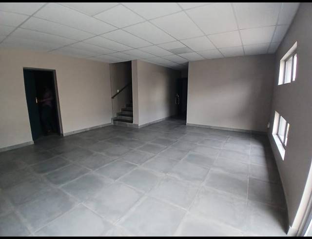 INDUSTRIAL PROPERTY TO RENT IN KNOPPIESLAAGTE